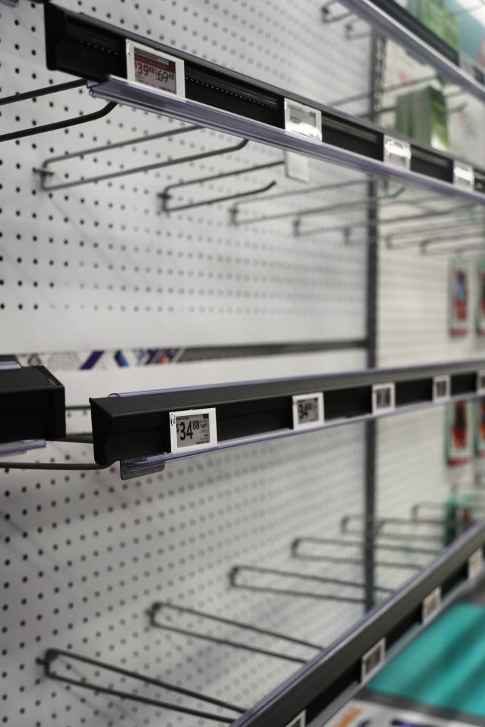 美国商场货架一线观察：关税冲击下的民众“物价焦虑”