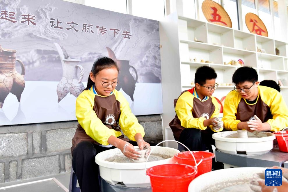 文化中国行|山东岚山:在尧王城遗址探寻龙山文化 文化中国行|山东岚山:在尧王城遗址探寻龙山文化