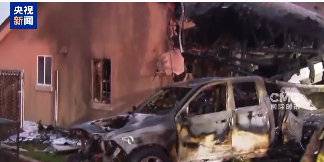 或无人生还!美国一飞机坠毁,“撞击多栋住宅”! 或无人生还!美国一飞机坠毁,“撞击多栋住宅”!