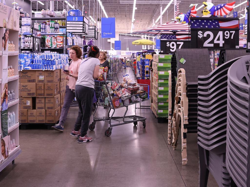 美国商场货架一线观察：关税冲击下的民众“物价焦虑”