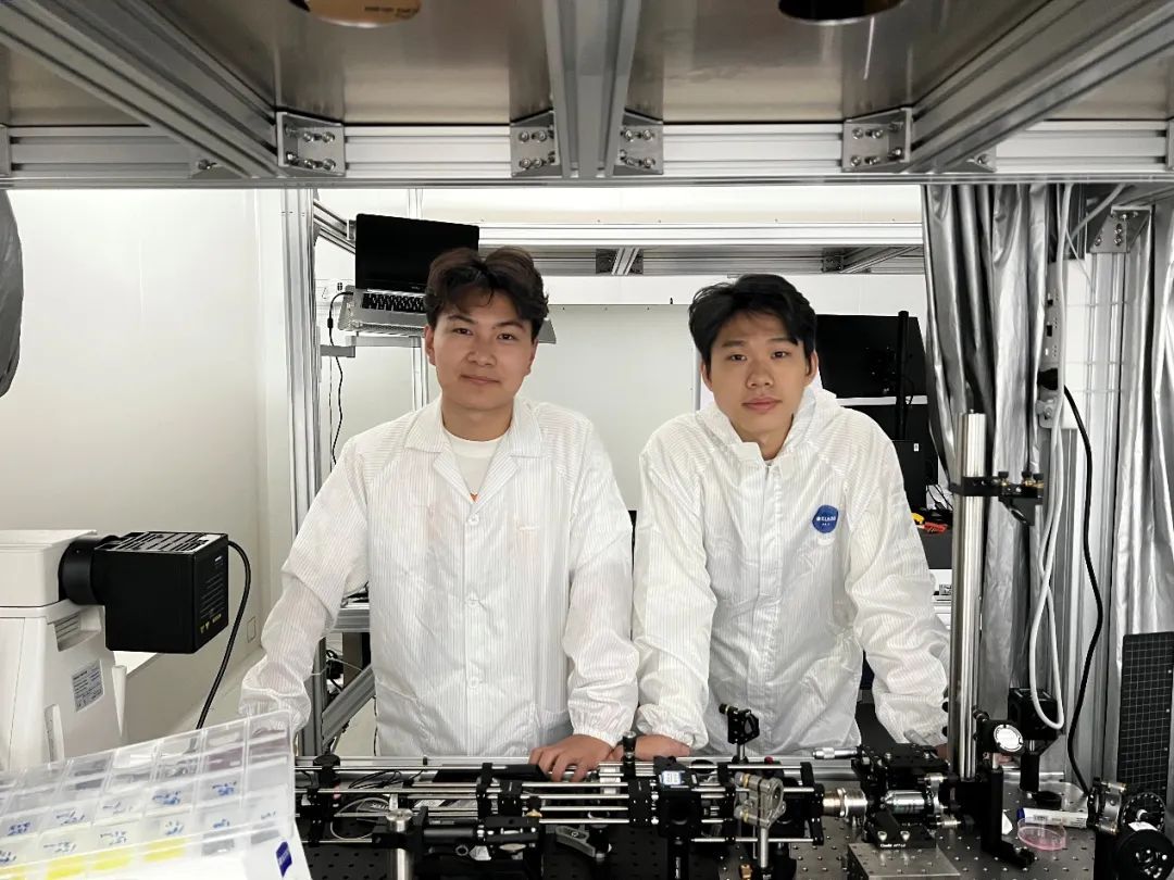 扶不扶?安徽大学区李豪、张宁用行动回应 扶不扶?安徽大学区李豪、张宁用行动回应