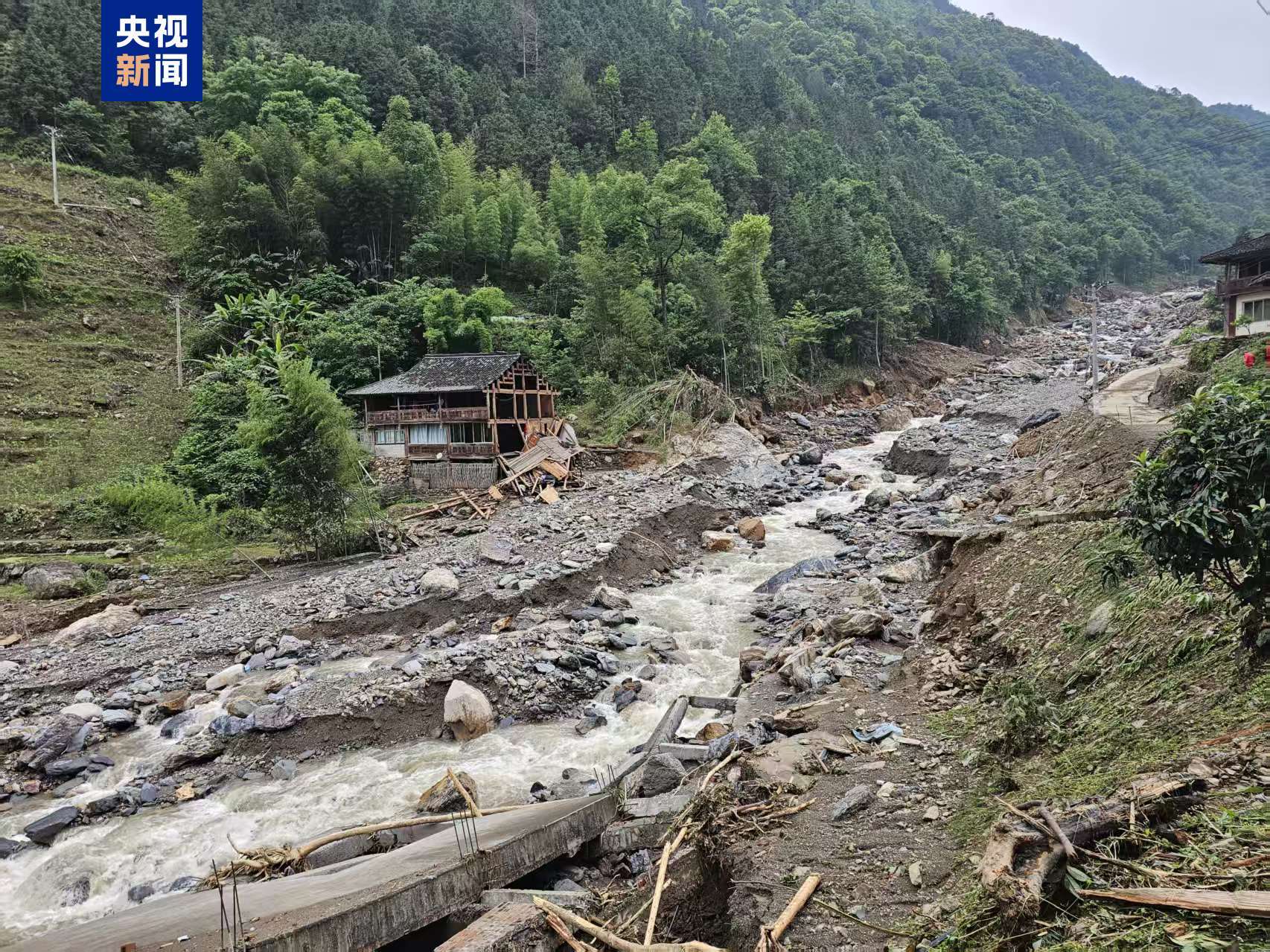 广西龙胜山洪救灾发现3名失联人员 均没有生命体征
