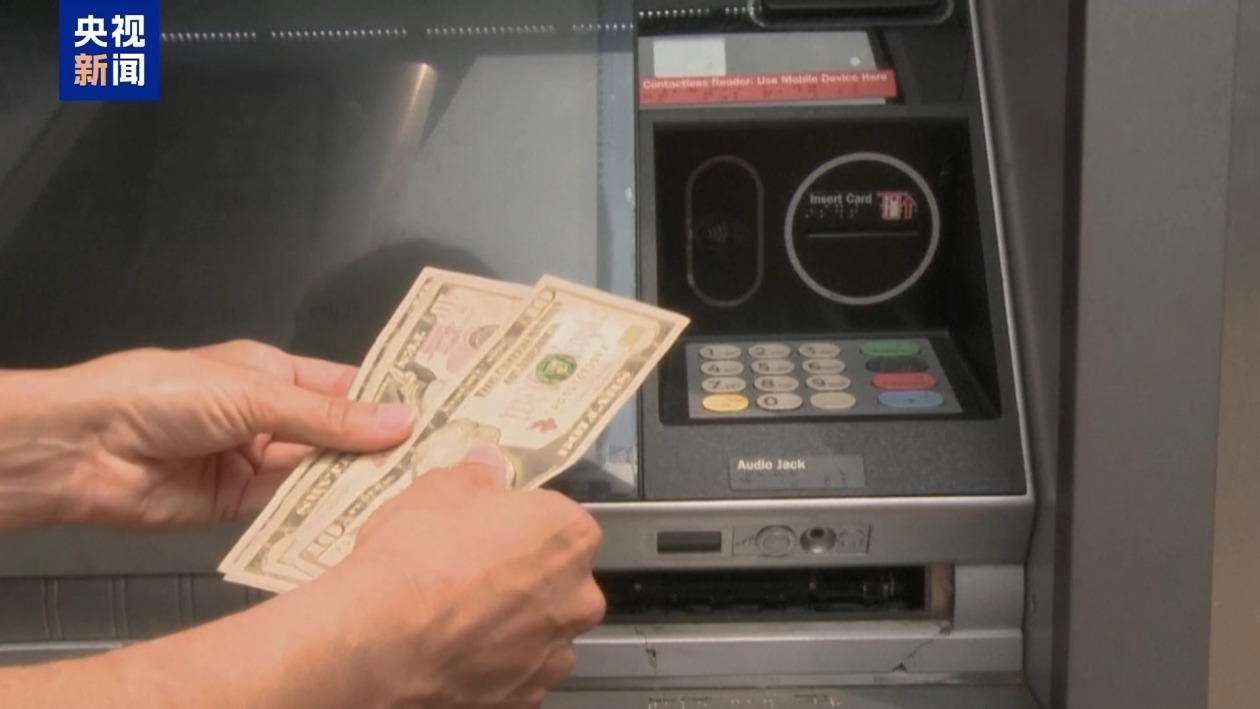 债务危机加信用下降 美国迫近“财政悬崖” 专家分析