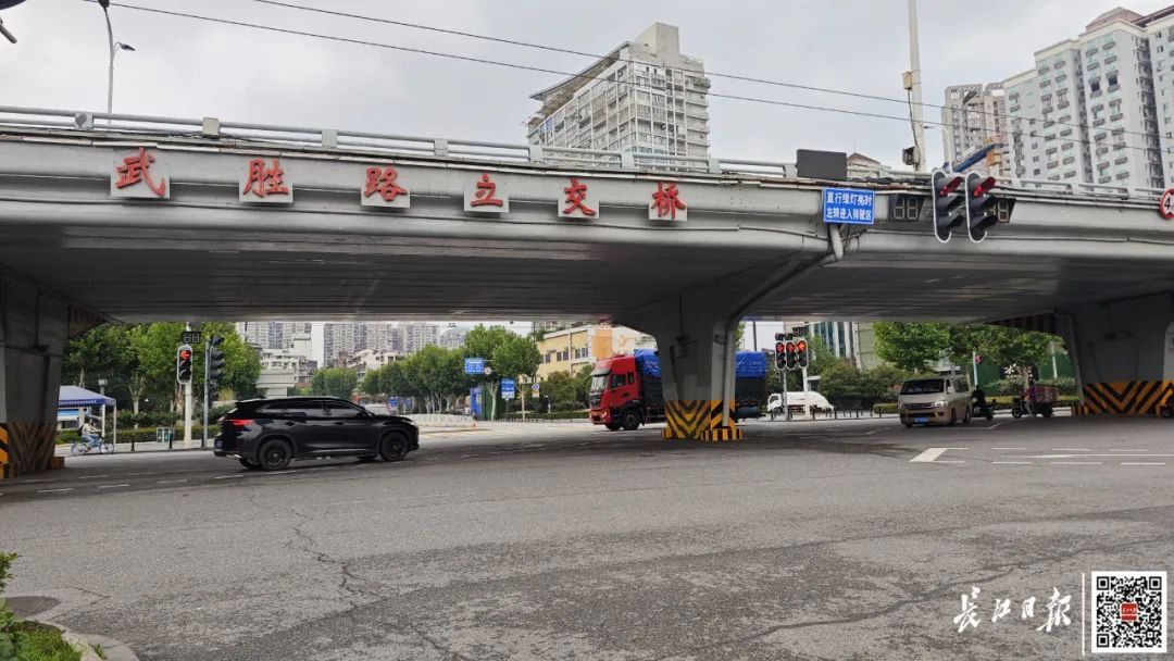 今早的武汉是这样的！还有雨吗？预报→