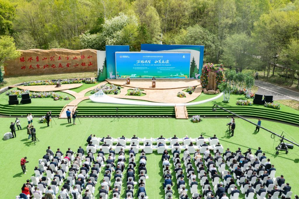 万物共生!中国生物多样性保护“给力” 万物共生!中国生物多样性保护“给力”