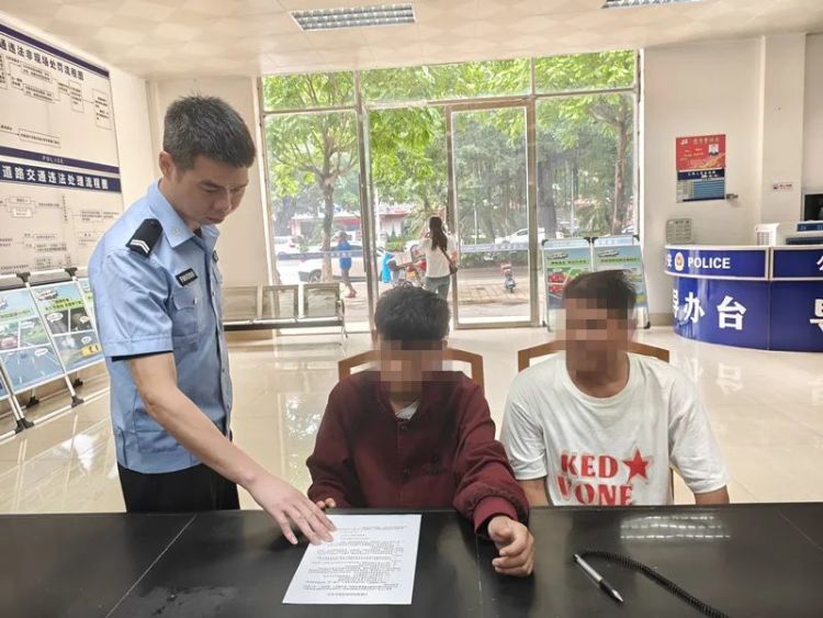 危险操作!疲劳司机竟让16岁侄子当“代驾” 危险操作!疲劳司机竟让16岁侄子当“代驾”