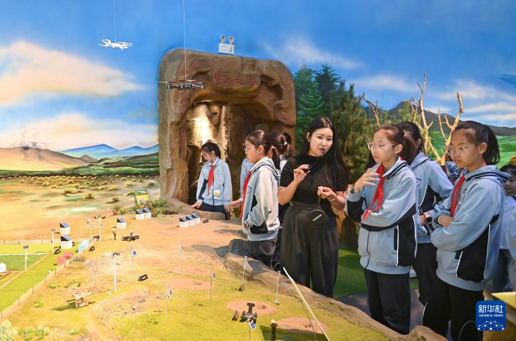 呼和浩特:多彩活动助力草原科普 呼和浩特:多彩活动助力草原科普