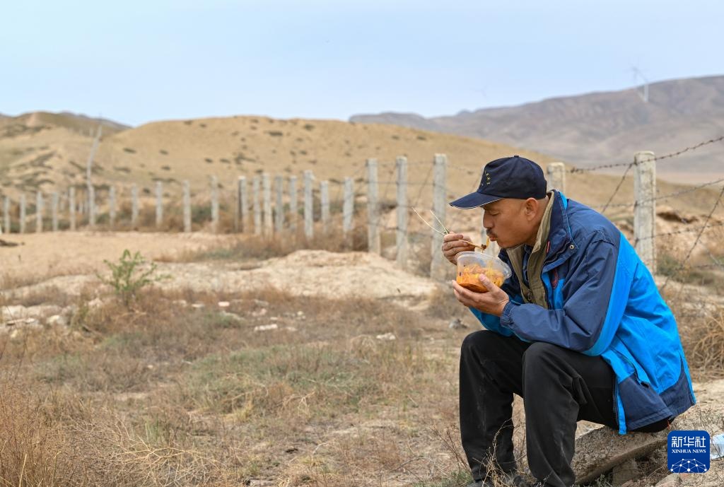 文化中国行·守宝人丨“追”长城的人