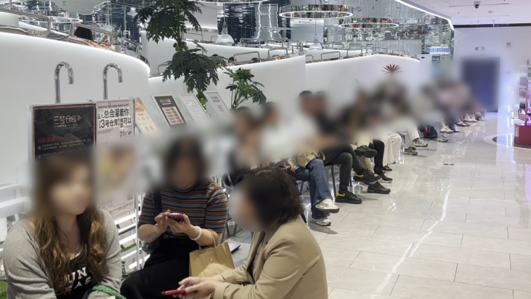 上海多家网红餐厅频频出现，"警方已带走好几个"，多方紧急提醒