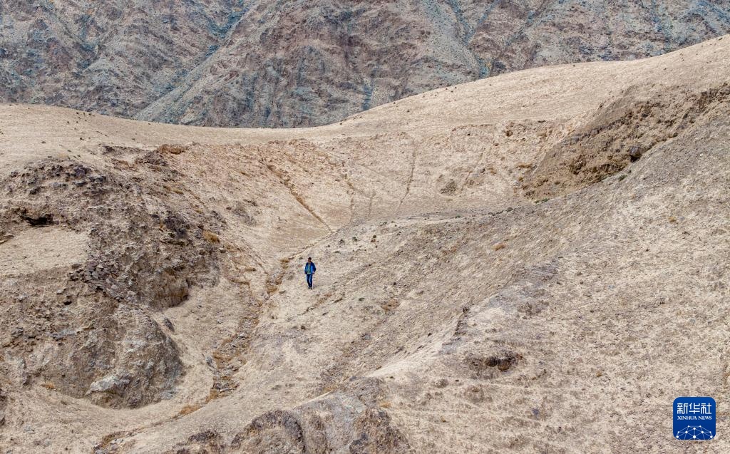 文化中国行·守宝人丨“追”长城的人