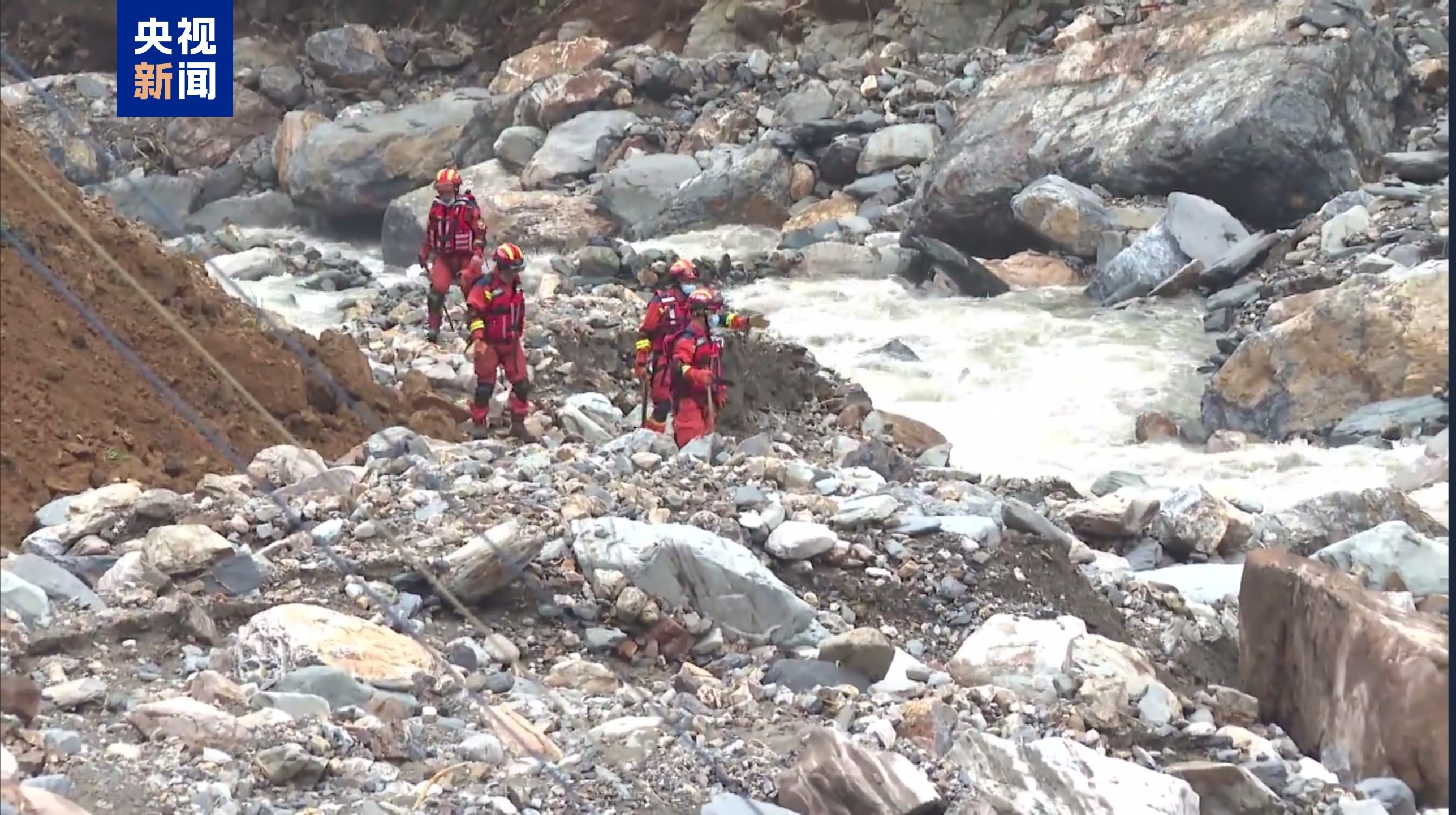 广西龙胜山洪已致4人遇难 救援仍在持续 广西龙胜山洪已致4人遇难 救援仍在持续