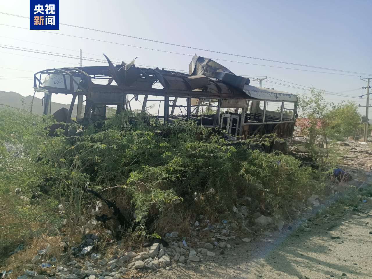 巴基斯坦校车遇袭事件死亡人数升至8人 巴基斯坦校车遇袭事件死亡人数升至8人