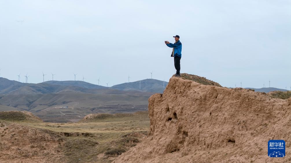 文化中国行·守宝人丨“追”长城的人