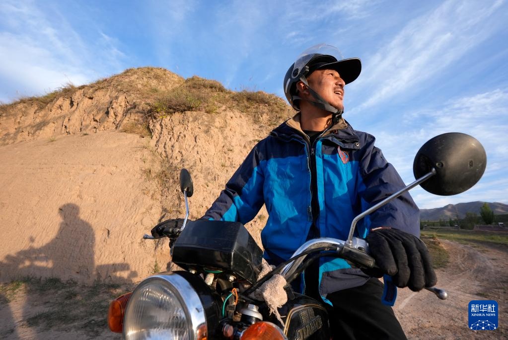 文化中国行·守宝人丨“追”长城的人