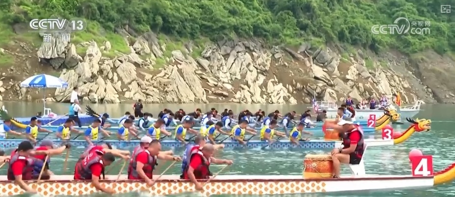 迎端午，氛围感拉满！“织”粽子“编”艾叶 文化传承活在当下、留在生活里