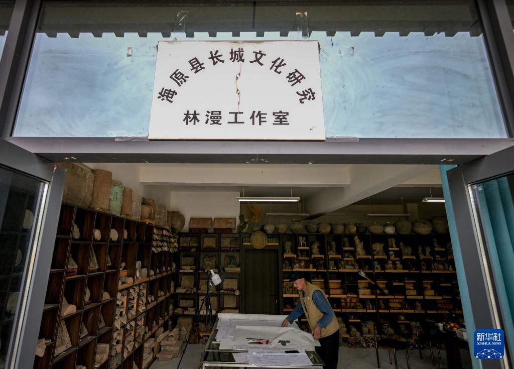 文化中国行·守宝人丨“追”长城的人