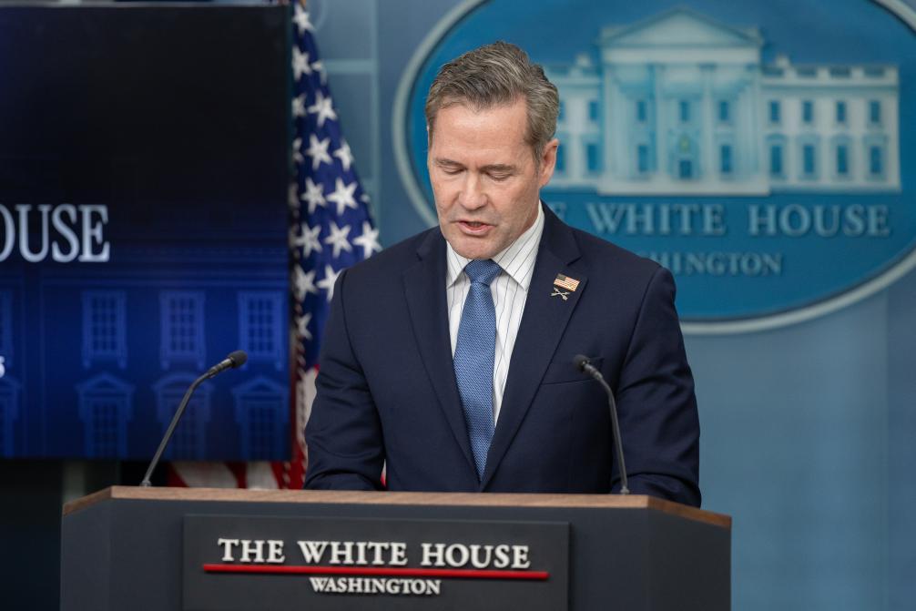 有人当场哭了?美国白宫国安委裁员“降级” 有人当场哭了?美国白宫国安委裁员“降级”