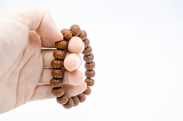 不要买！戴一天辐射量相当于拍117次胸片，赶紧提醒身边人