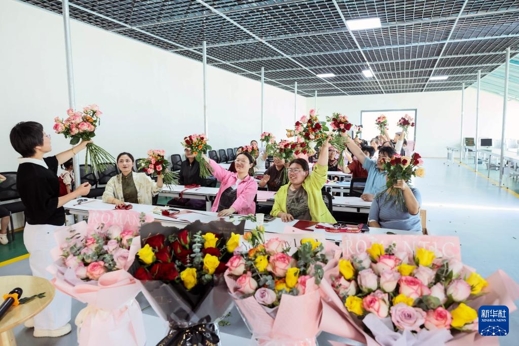 山东莒县:发展鲜切花产业 点亮“美丽经济” 山东莒县:发展鲜切花产业 点亮“美丽经济”