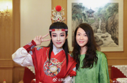 章子怡带女儿看越剧被陈丽君圈粉 陈丽君回应