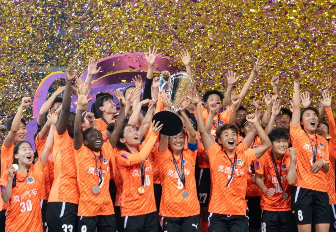 武汉登顶亚洲之巅!王霜:没赢够 武汉登顶亚洲之巅!王霜:没赢够