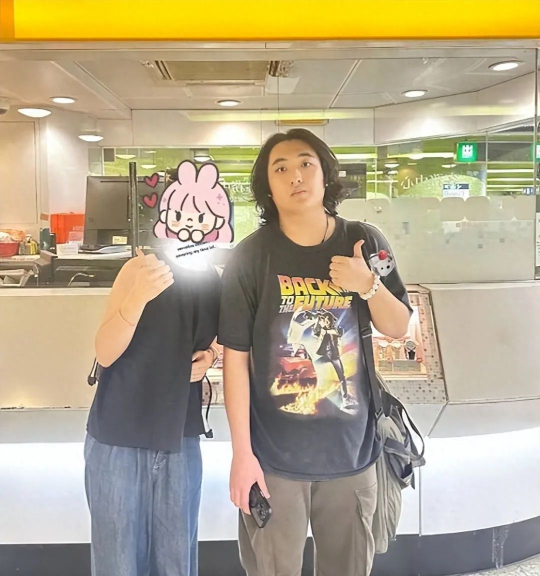 吴镇宇16岁儿子吴费曼因变化太大登上热搜