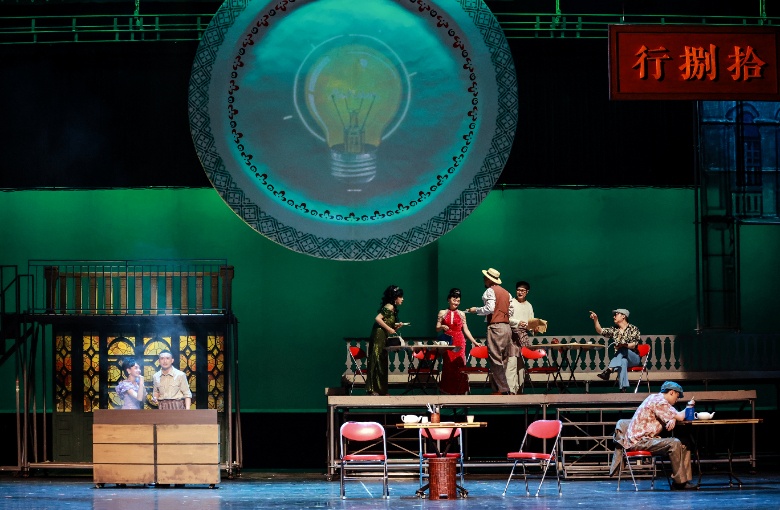 国家话剧院上演新剧《燕食记》 国家话剧院上演新剧《燕食记》