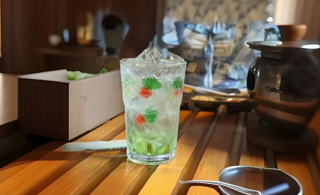 喝点热水暖暖胃?其实胃“喜欢”喝凉的!这么多年我们喝错了! 喝点热水暖暖胃?其实胃“喜欢”喝凉的!这么多年我们喝错了!