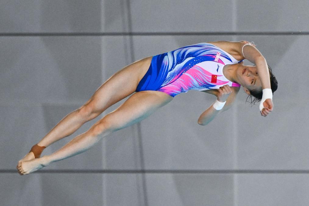 全国跳水冠军赛：陈芋汐10米台强势夺金