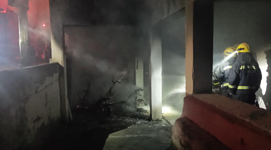 千万警惕!多辆电动自行车被烧成架子…… 千万警惕!多辆电动自行车被烧成架子……