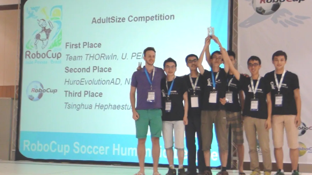 9:0!“清华火神队”夺冠了 9:0!“清华火神队”夺冠了