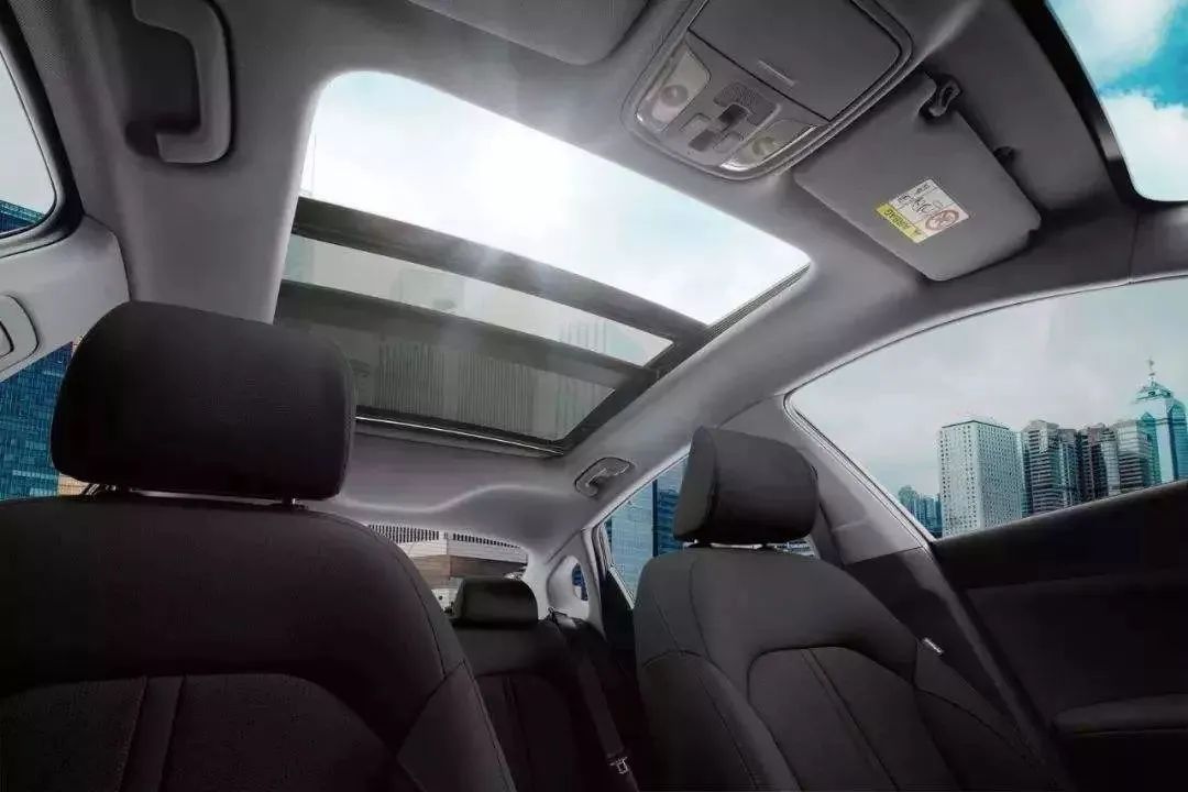 夏季行车 这份安全指南请查收 → 夏季行车 这份安全指南请查收 →