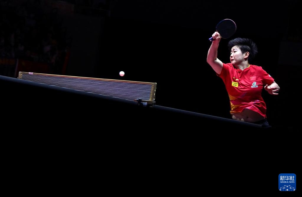 世乒赛：孙颖莎夺得女单冠军