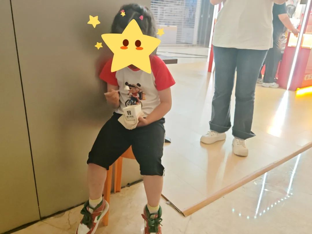 海宁一民警打电话:“你女儿在我手上… ” 家长:“那我就放心了” 海宁一民警打电话:“你女儿在我手上… ” 家长:“那我就放心了”