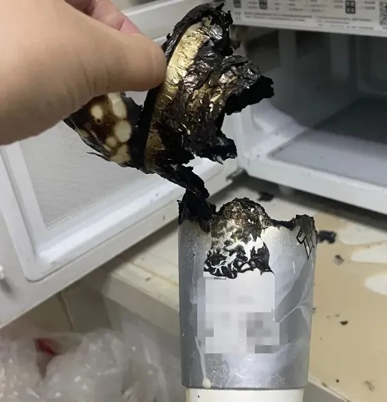 有人用微波炉加热奶茶，差点烧家！千万不要这么做→