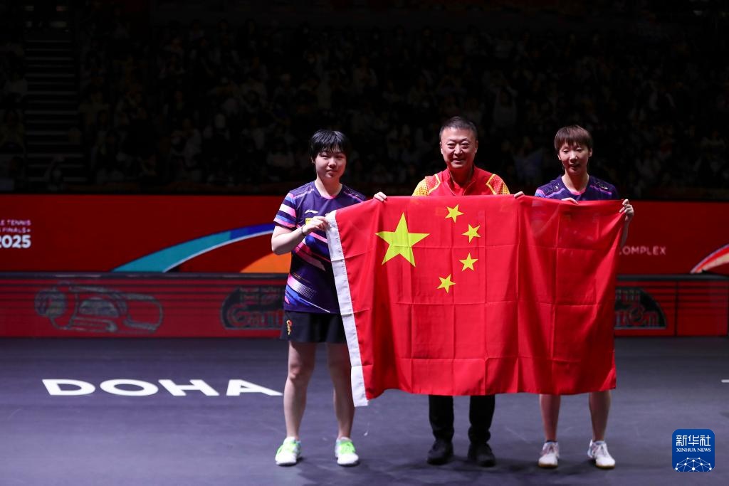 世乒赛:王曼昱/蒯曼夺得女双冠军 世乒赛:王曼昱/蒯曼夺得女双冠军