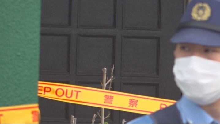 日本16岁男孩刀捅脖子杀死父亲后自首