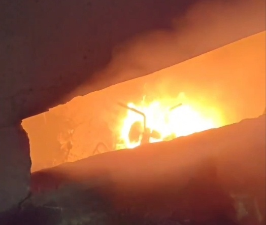 千万警惕!多辆电动自行车被烧成架子…… 千万警惕!多辆电动自行车被烧成架子……