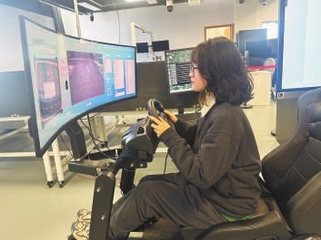 复旦大学打造百余门“AI大课”撬动人才培养模式变革 当AI走进各个学科的课堂