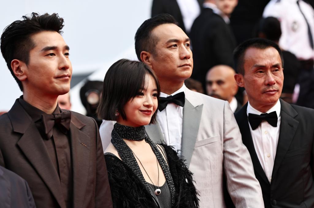 第78届戛纳电影节闭幕 中国导演毕赣获特别奖