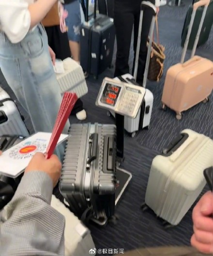 首都航空回应20寸行李箱无法登机