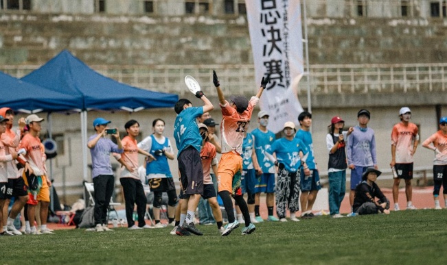 第七届CUUA大学生极限飞盘联赛总决赛在西安交大成功举办 第七届CUUA大学生极限飞盘联赛总决赛在西安交大成功举办