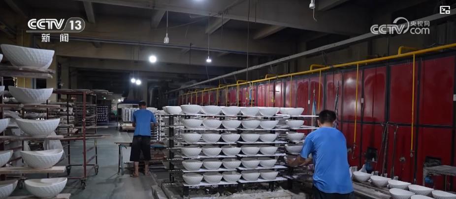 外贸企业“两条腿”走路:内销外销齐发力,市场信心大提振 外贸企业“两条腿”走路:内销外销齐发力,市场信心大提振