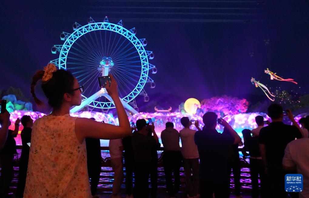 浙江安吉：多元夜间经济促消费