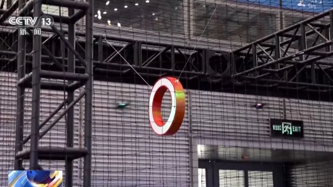 3天消费200亿!海外买家在深圳拍拍拍买买买 3天消费200亿!海外买家在深圳拍拍拍买买买