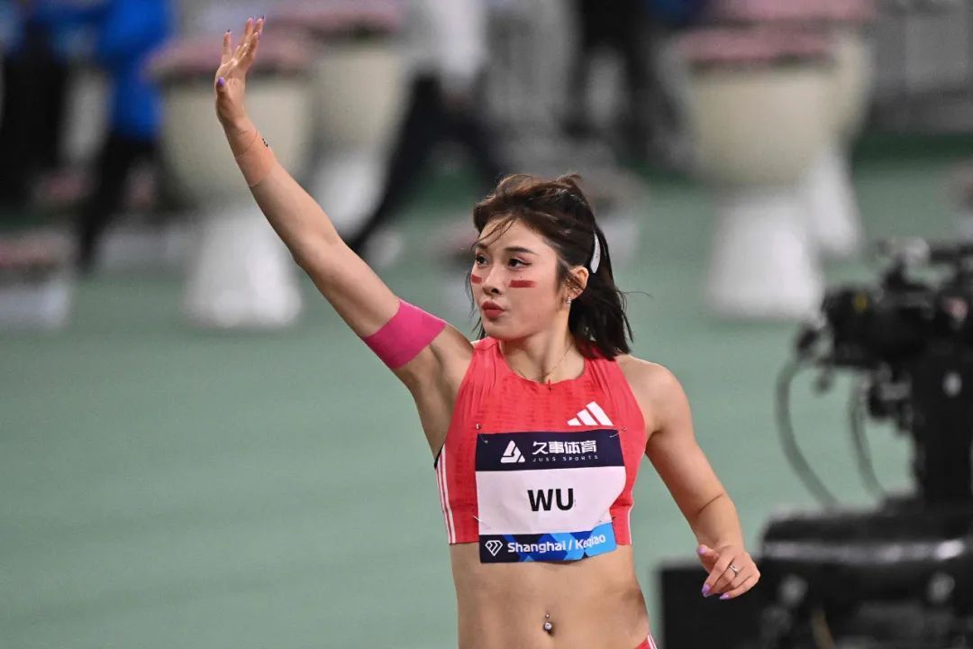 13秒07!吴艳妮冲进决赛 13秒07!吴艳妮冲进决赛