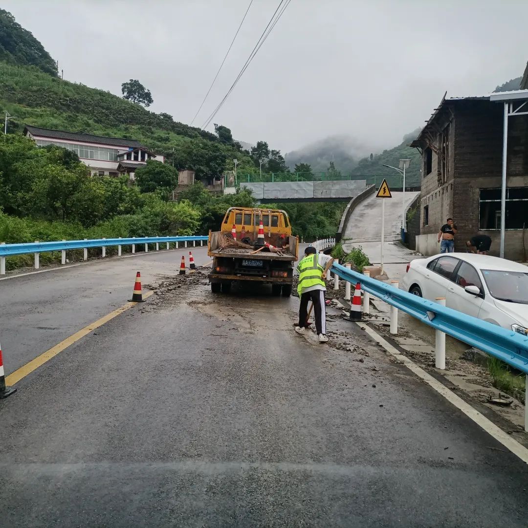 贵阳多部门协同作战 全力筑牢汛期安全防线 贵阳多部门协同作战 全力筑牢汛期安全防线