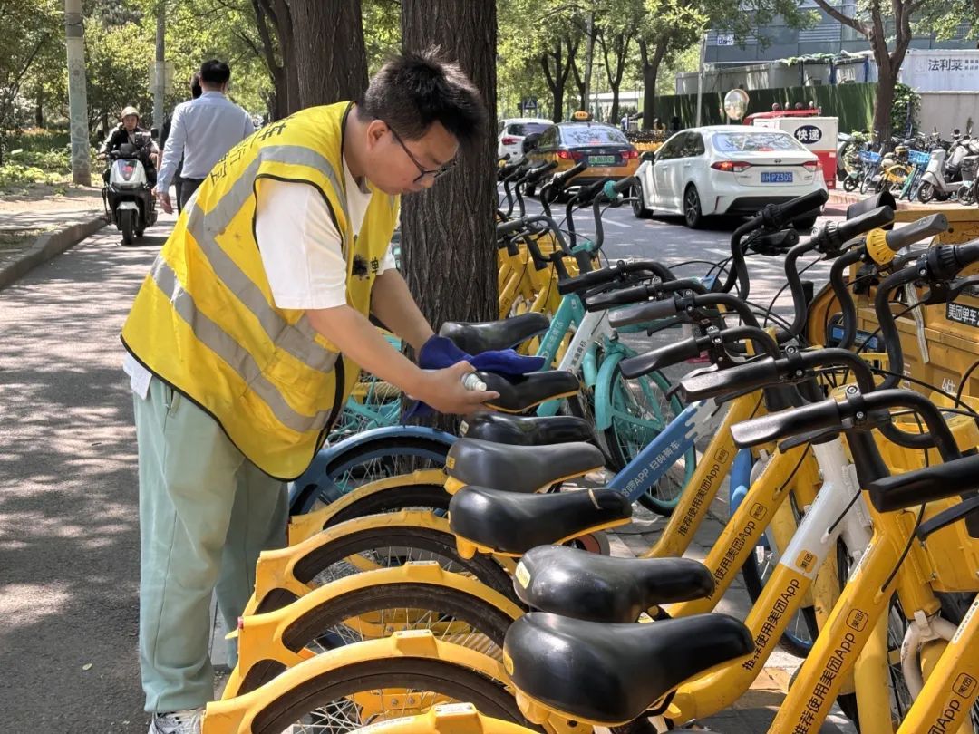 清理超276万张！北京多方共治共享单车“牛皮癣”