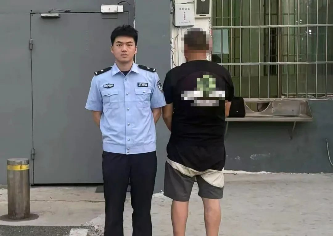 男子偷车“秘藏”院内，民警火速上门“查收”！