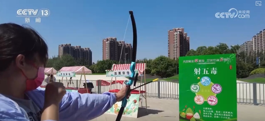 端午周边产品产销旺 传统节日新鲜创意撬动经济发展新“引擎”